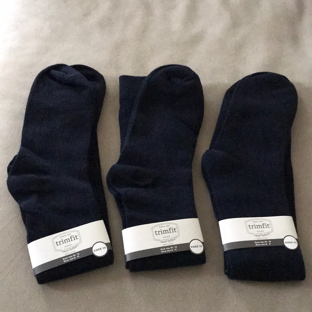 NWT 3 pairs of Navy Knee High Socks